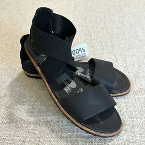 Sorel Black Ella Sandals Flat Open Toe